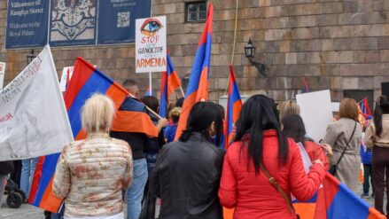 Border countries threaten Christian persecution in Armenia